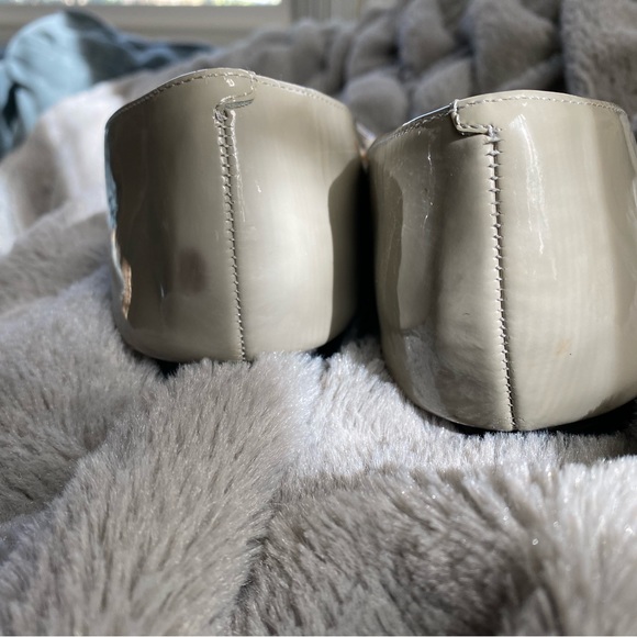 Kate Spade Jairo Raccoon Grey Patent Leather Ballet Flats.  Size 10.5 - Picture 3 of 9